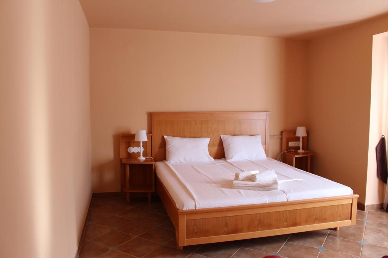Rooms Cristian Ντέβα Εξωτερικό φωτογραφία