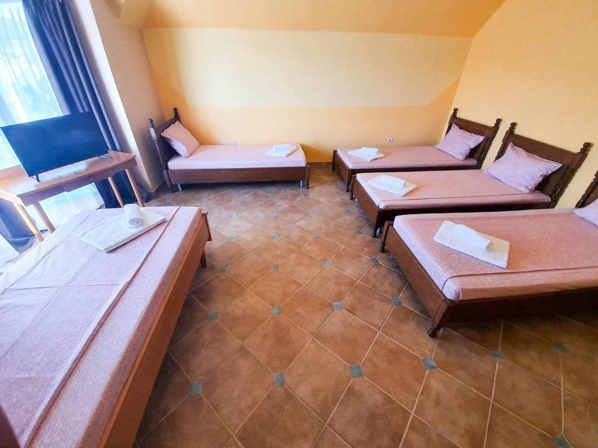 Rooms Cristian Ντέβα Εξωτερικό φωτογραφία